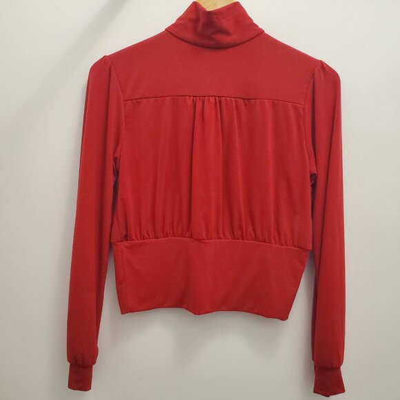Stiletto Mock Neck Red Long Sleeved Crop Top Peekaboo Front Y2K Vintage - L - Picture 7 of 11